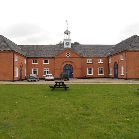 The Stables At Henham Park Bed and Breakfast Southwold Exteriör bild